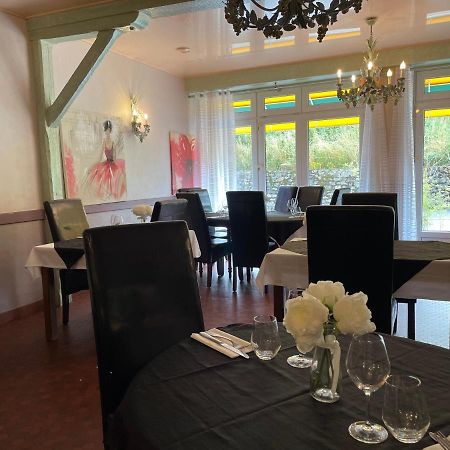 Logis Deshors-Foujanet Hotel Chamboulive Bagian luar foto