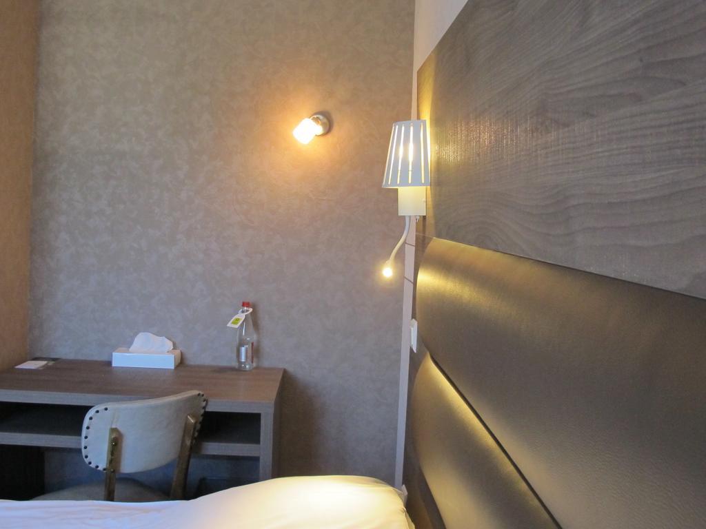 Logis Deshors-Foujanet Hotel Chamboulive Bagian luar foto