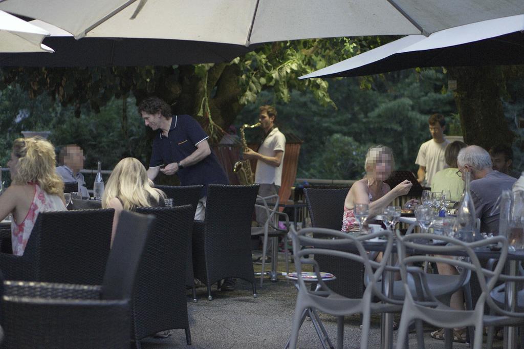 Logis Deshors-Foujanet Hotel Chamboulive Bagian luar foto